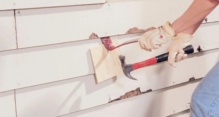 A Full Guide on Wood Siding Repair and Replacement | Family Handyman